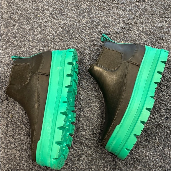 UGG-Merina Platform-Green Bottom - Picture 4 of 7